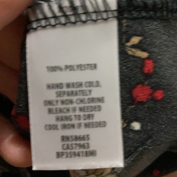 BP floral blouse - Picture 6 of 6